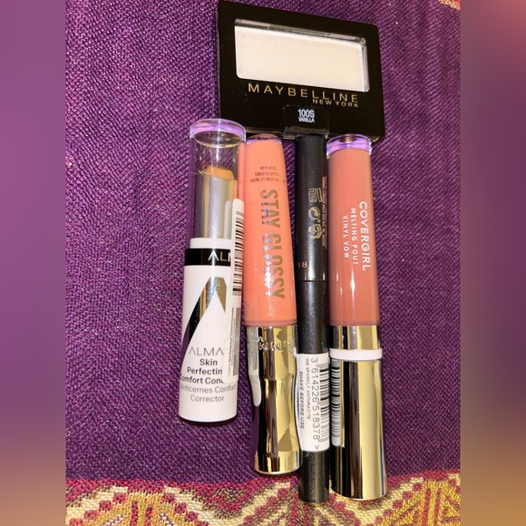 Bundle of 5  Alma Rimmel CoverGirl Mabelline New Worth $95 - Picture 1 of 6